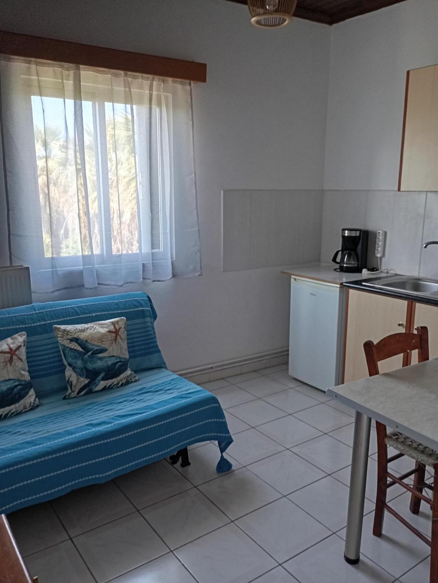 Mylonas Rooms Pandokrátor Kültér fotó