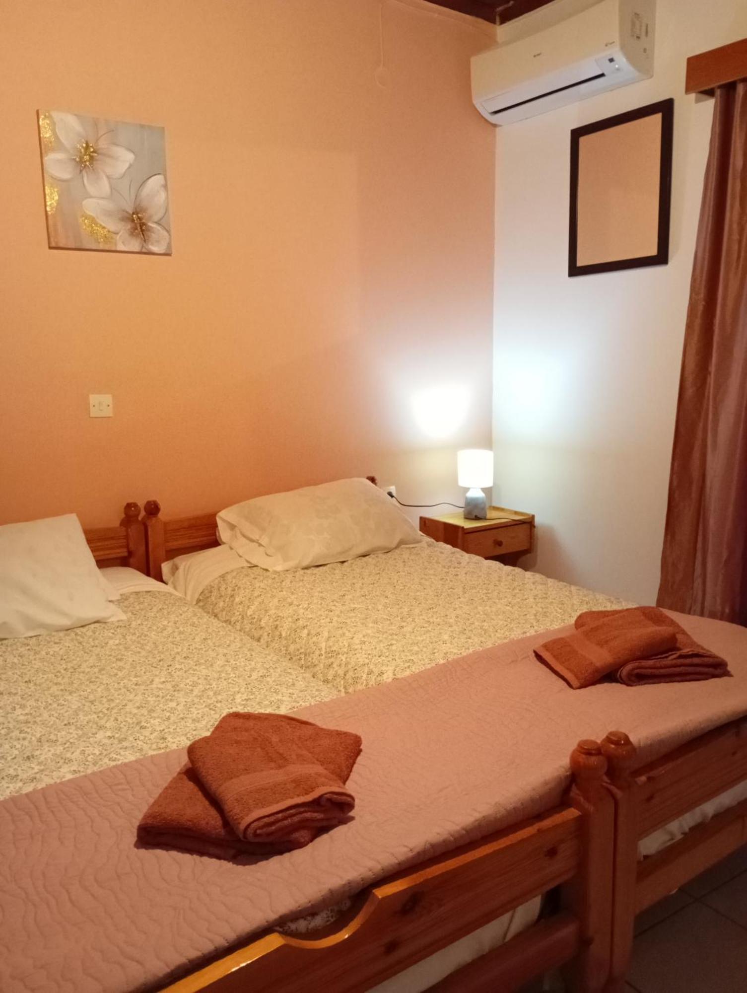 Mylonas Rooms Pandokrátor Kültér fotó